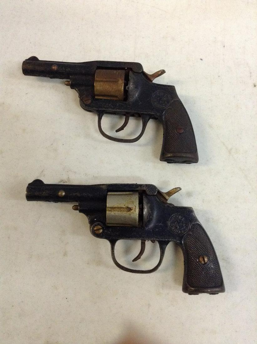 Vintage 6 Shooter Cap Guns: Vintage 6 Shooter Cap Guns