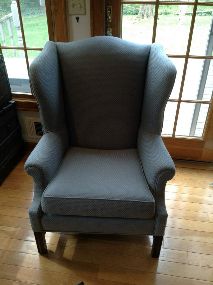 Armchair: Armchair
