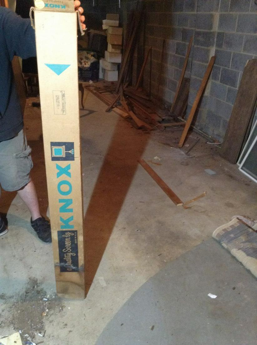 Knox projector screen (1 of 1)