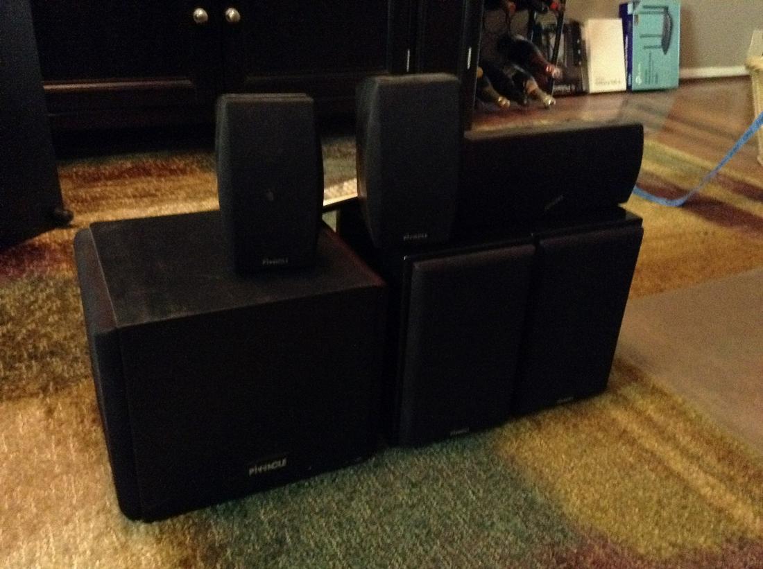 Lot of Pinnacle Speakers (1 of 1)