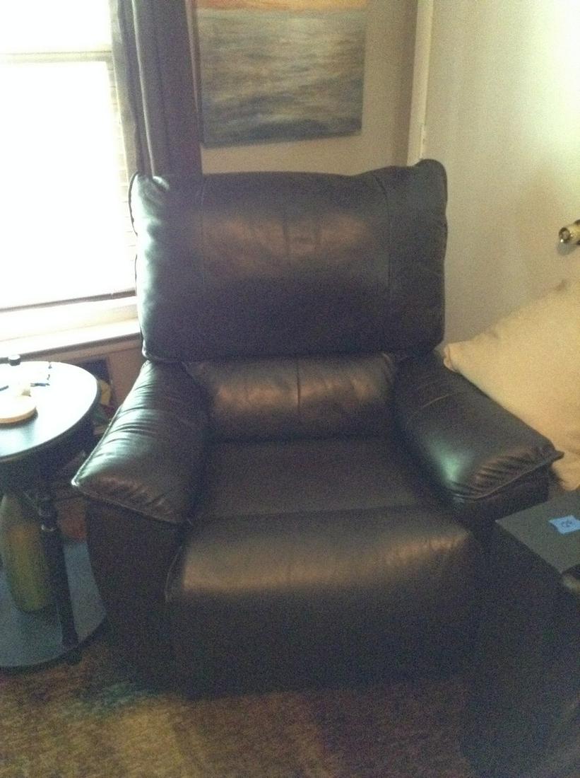 Recliner: Recliner