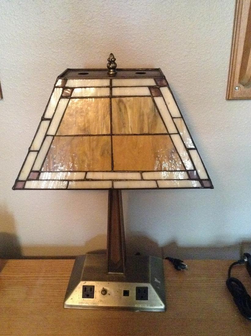 Stained Glass Lamp: Stained Glass Lamp