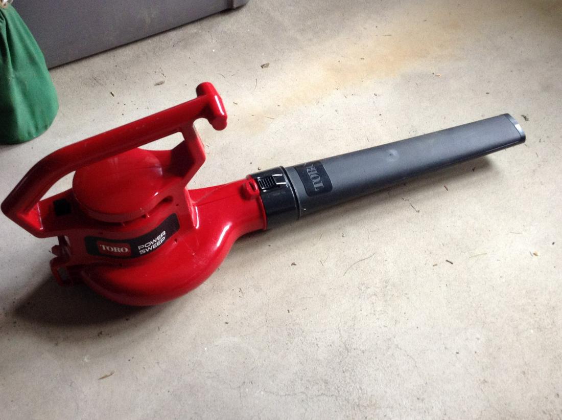 Toro Power Sweep (1 of 1)