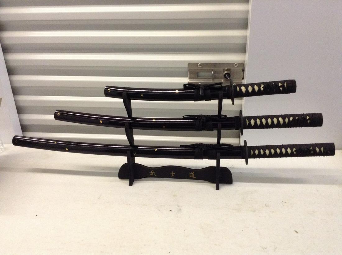 wall mount samurai swords (1 of 1)
