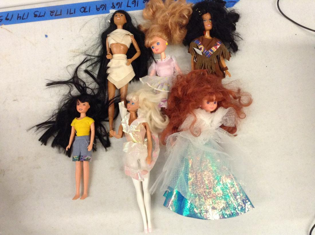 Lot of Various Barbie Dolls (1 of 1)