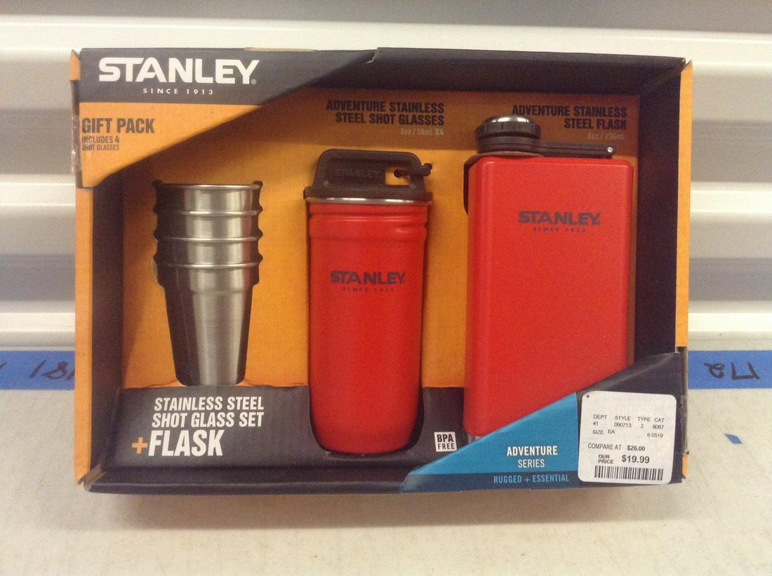 Flask and shot glass set new in box (1 of 1)