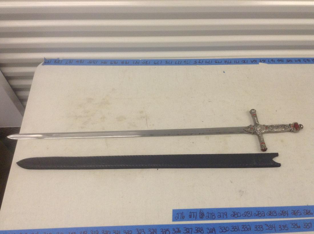 Harry Potter Gryffindor replica sword 42 inch long (1 of 1)