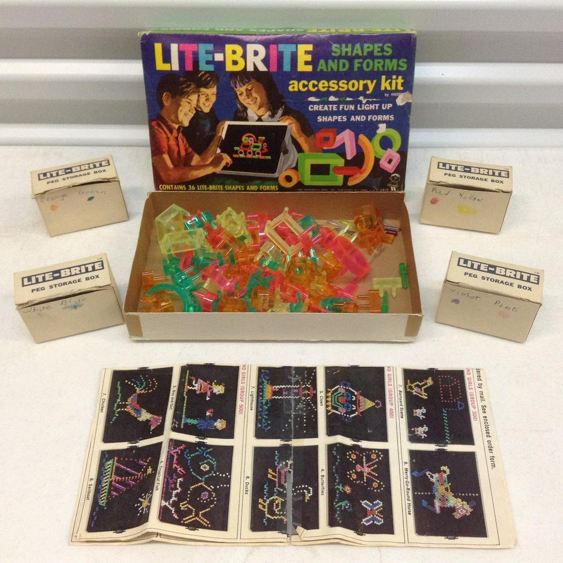 1968 Lite-Brite Pegs and Accessory Kit in the box (1 of 1)