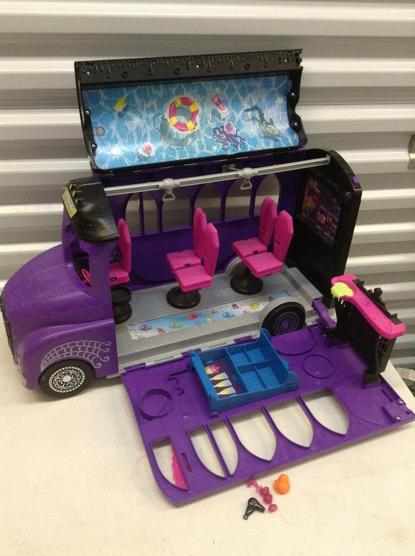 Monster High Bus: Monster High Bus