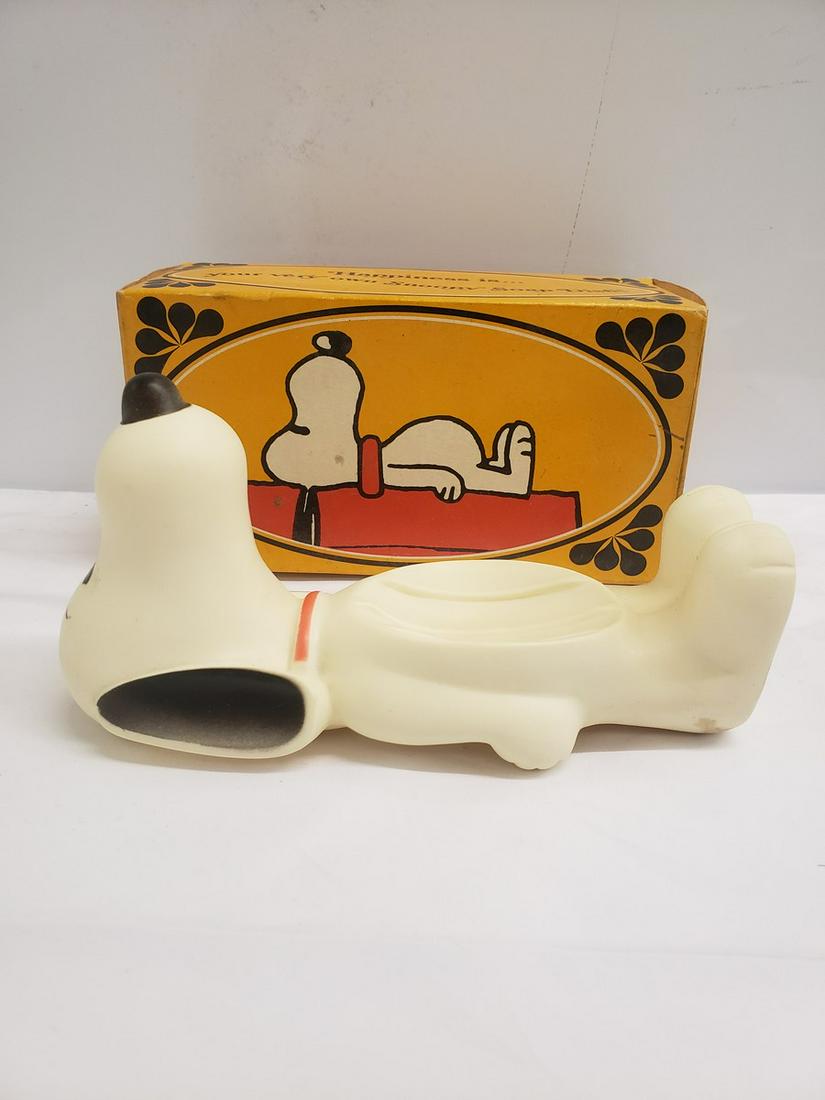 Early Snoopy soap dish with original box: Early Snoopy soap dish with original box