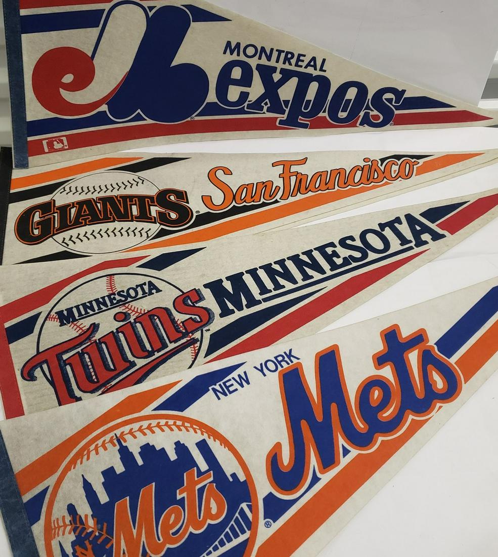 Lot of sports pennants: Lot of sports pennants