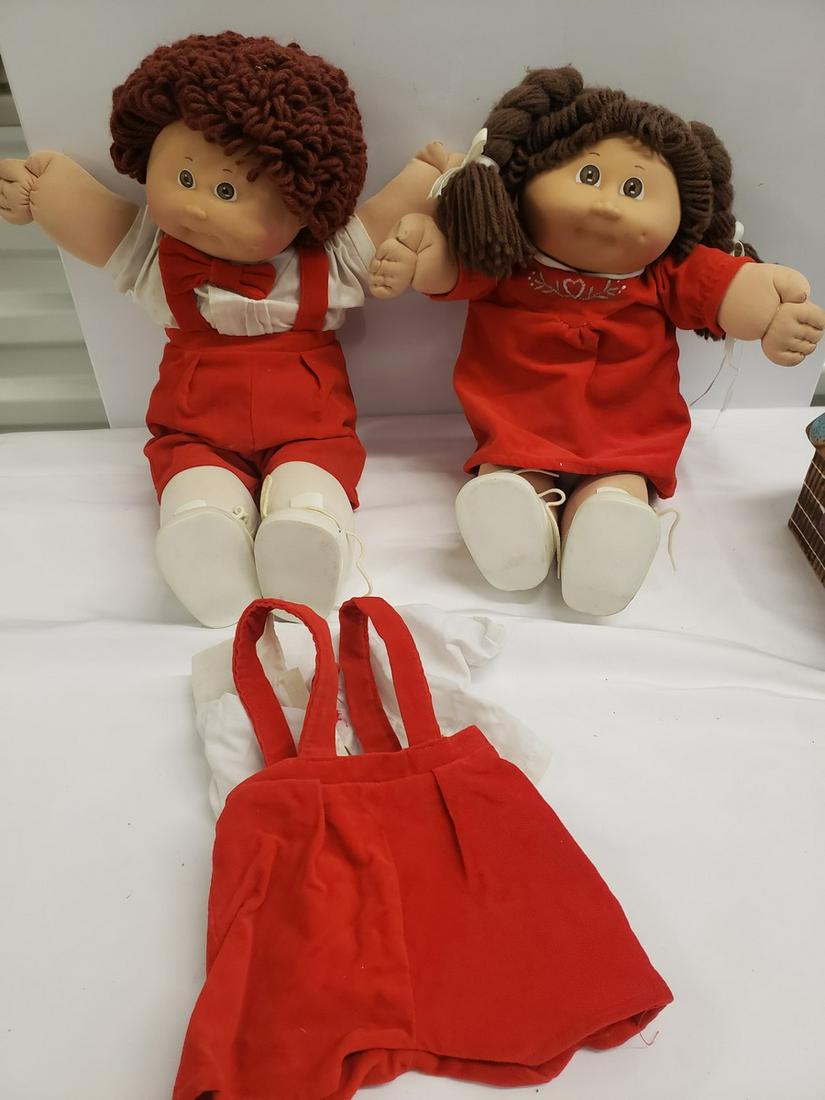 Two vintage cabbage patch kids with additional clothes (1 of 1)