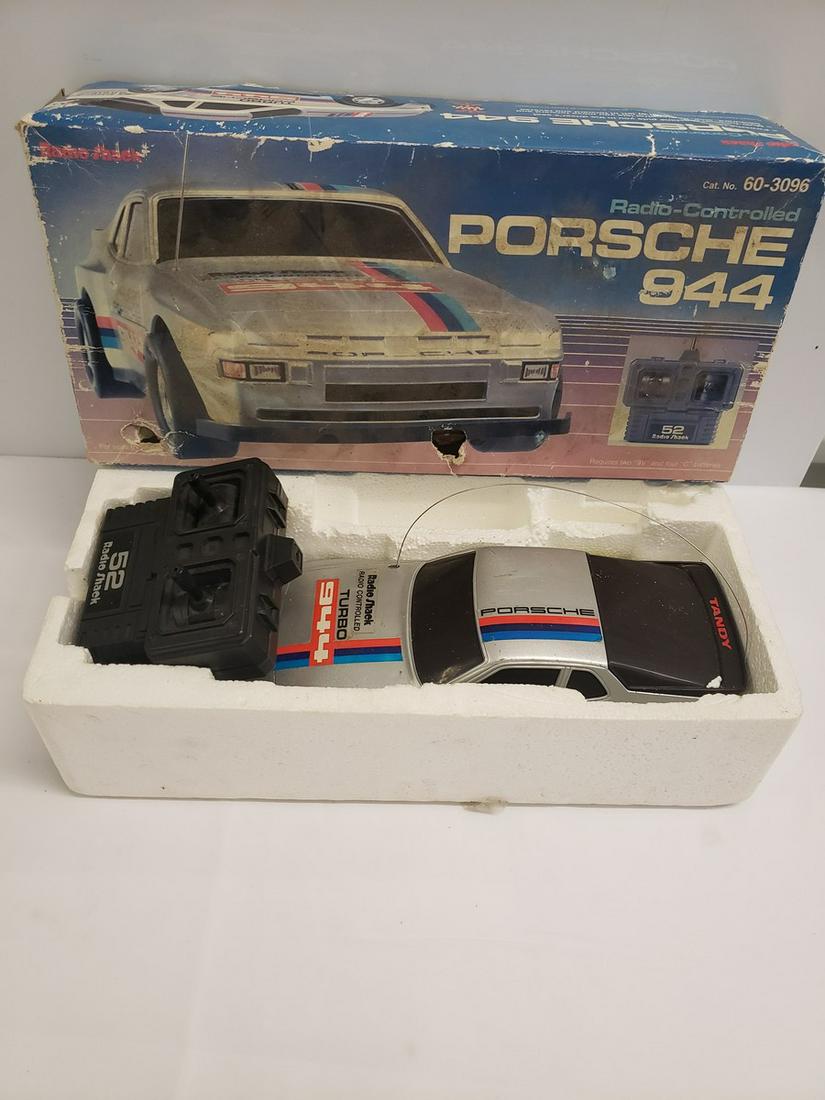 Vintage 1984 Radio Shack Porsche 944 radio controlled (1 of 1)