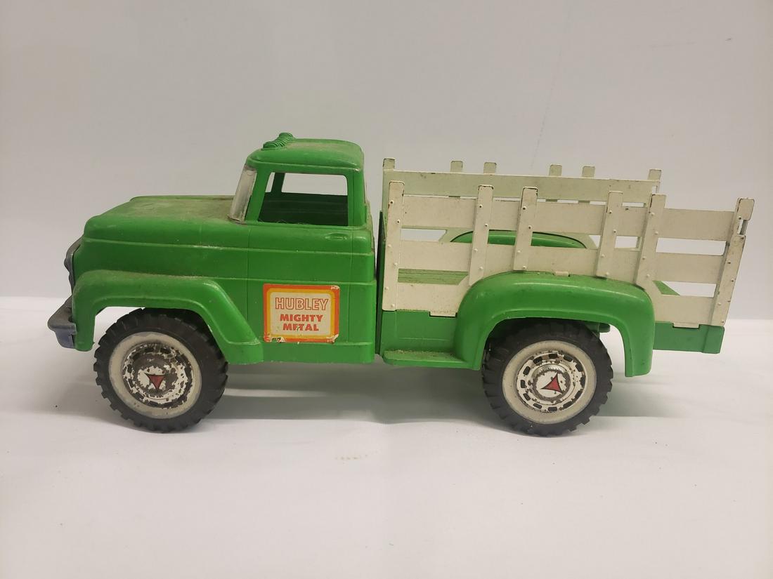 1960's Hubley Mighty metal tow truck green/white made: 1960's Hubley Mighty metal tow truck green/white made in USA
