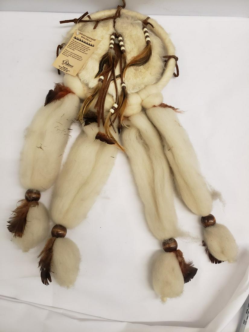 Indian handmade Man-del-la made of natural sheep's (1 of 1)