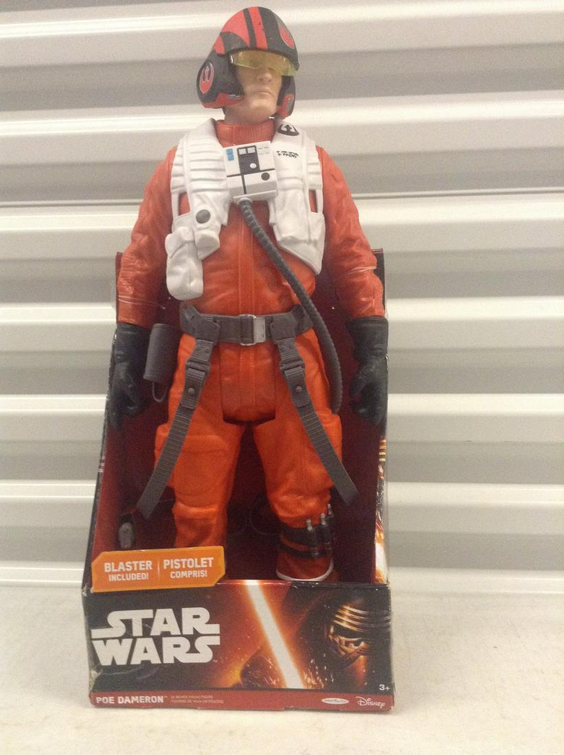 Poe Dameron Star Wars Figure in Box (1 of 1)
