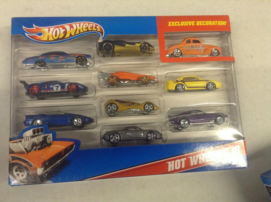 Sealed Hot Wheels 10 Set: Sealed Hot Wheels 10 Set