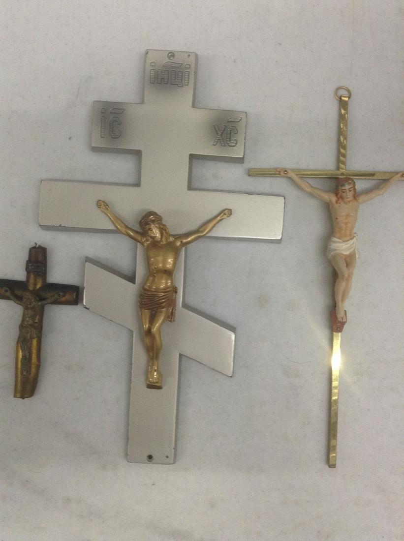 Lot of Three Jesus Figures (1 of 1)