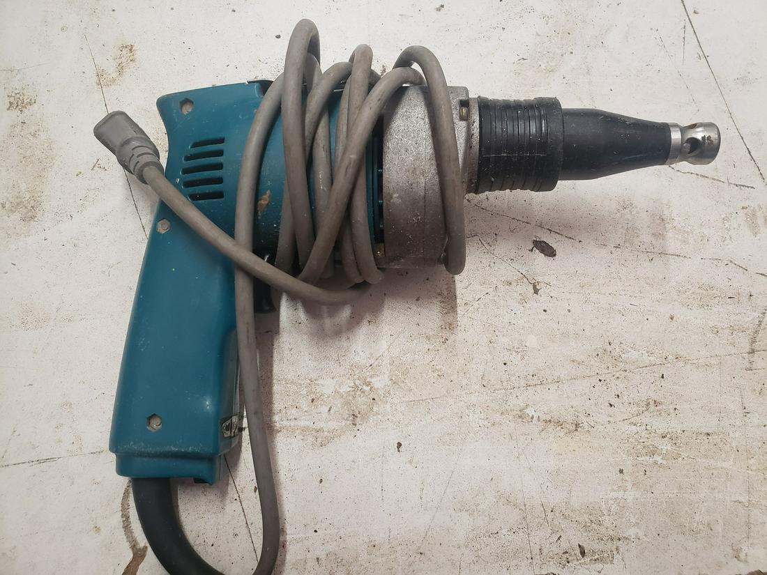 Makita Drywall Screwdriver -works (1 of 1)