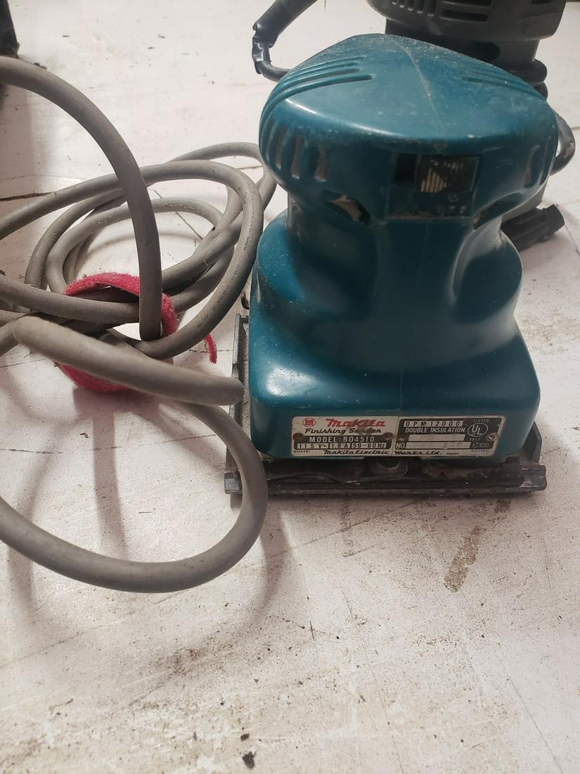 Makita Finishing sander - model B04510 - works (1 of 1)