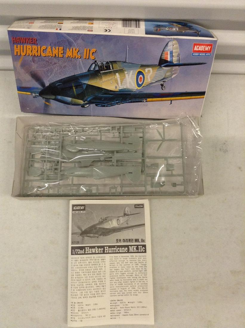 Hawker Hurricane MK.II model complete (1 of 1)