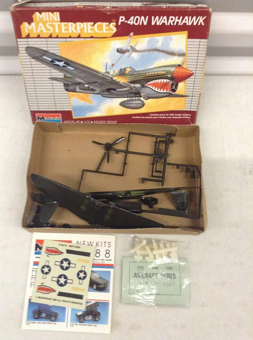 P-40N Warhawk model complete (1 of 1)