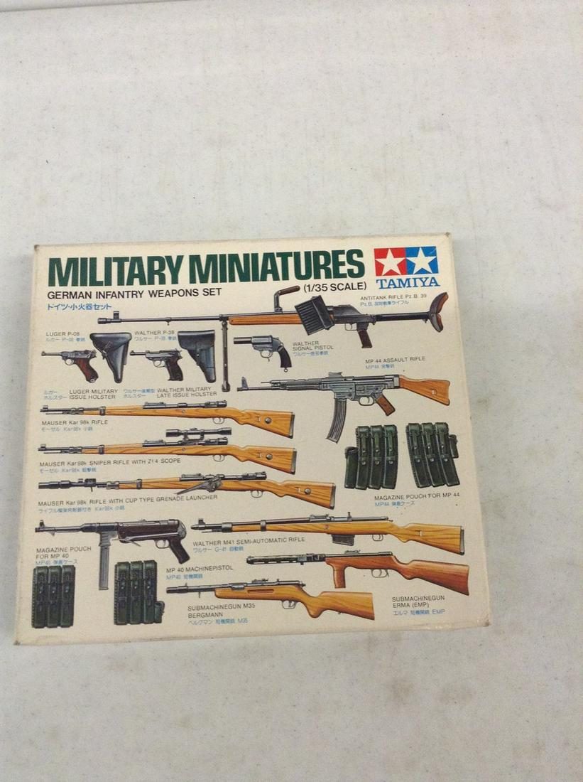 German Weapon models set complete (1 of 1)