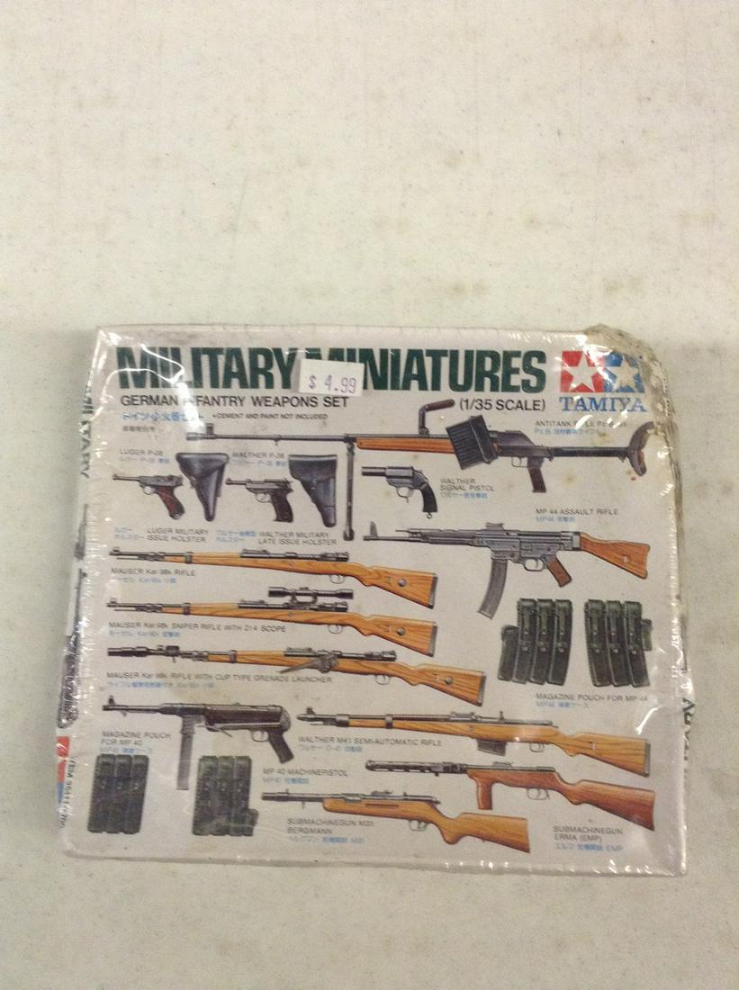 German Infantry weapon set sealed (1 of 1)