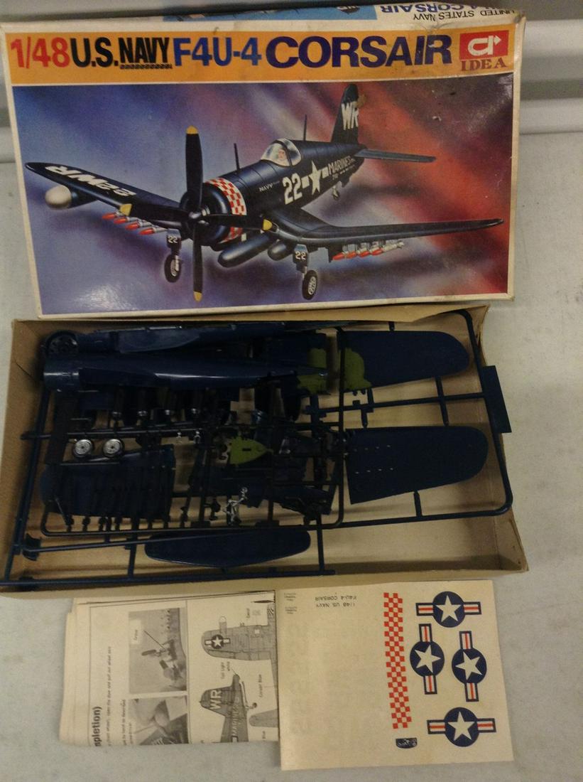 US Navy F4U-4 Corsair model complete (1 of 1)