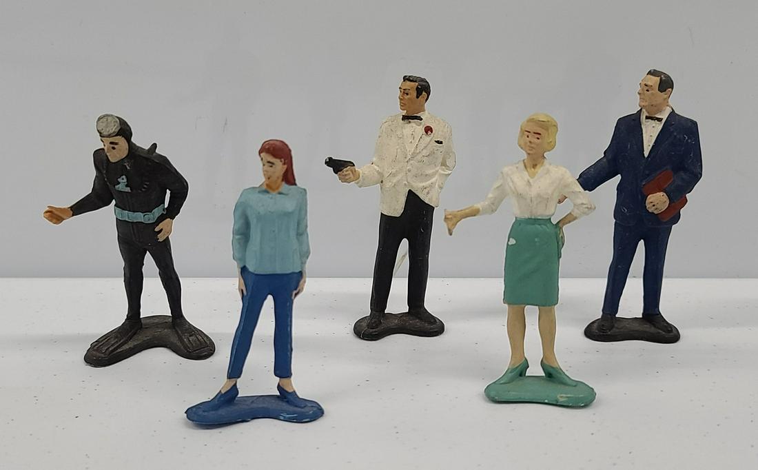 Vintage James Bond figures 3" tall: Vintage James Bond figures 3" tall