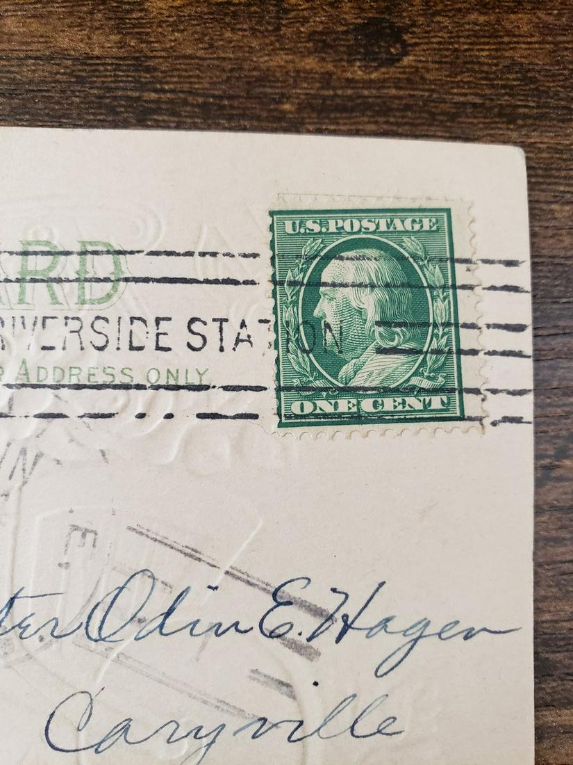 1 cent Benjamin Franklin green side facing stamp (1 of 1)