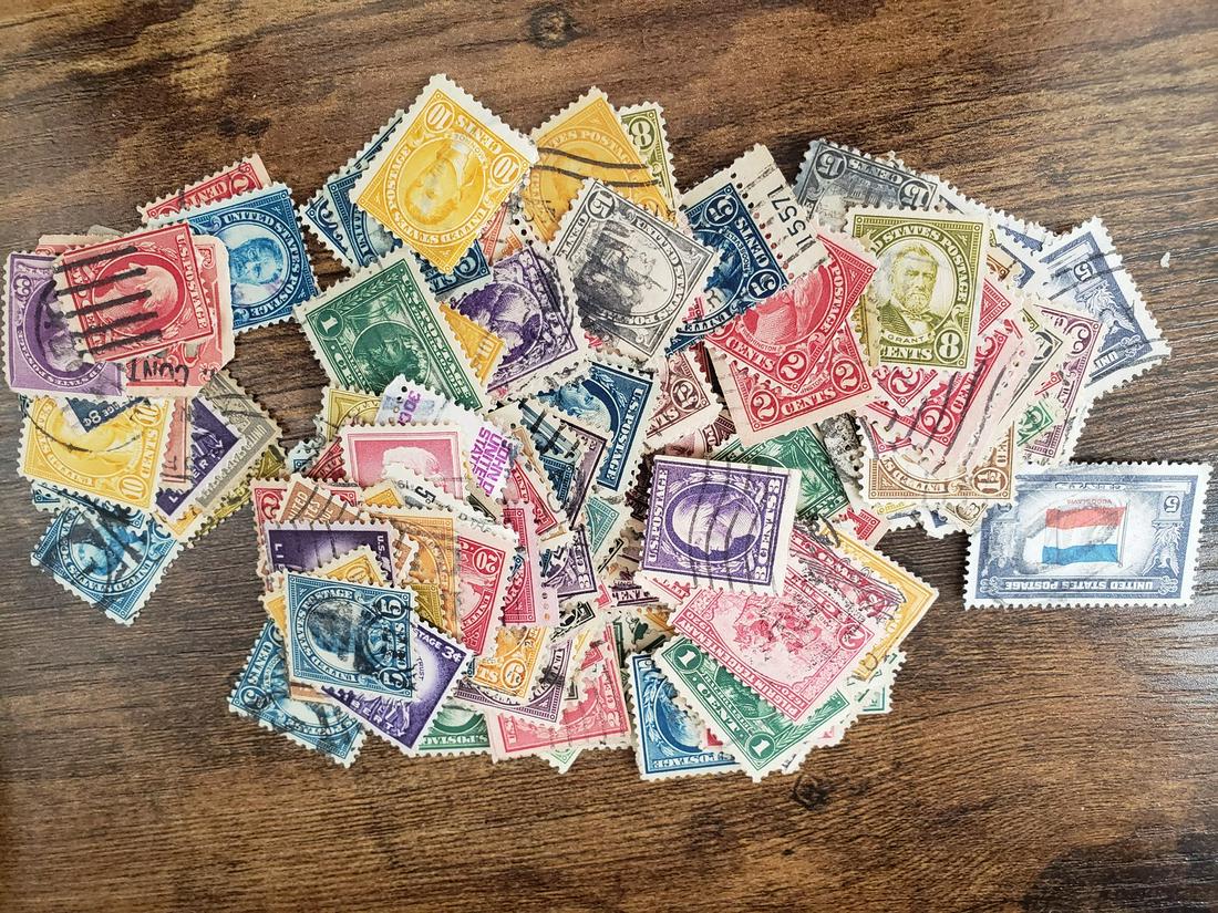 Lot of US Stamps - 2 cent Washington, 10 cent Monroe (1 of 1)