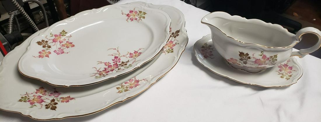 Beautiful Bavaria Maple Leaf china dishes (1 of 1)