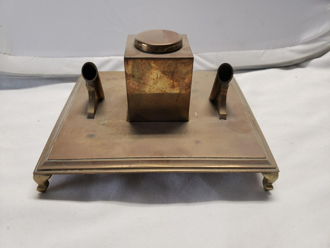 Antique Brass ink and pen holder: Antique Brass ink and pen holder