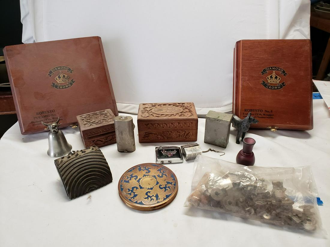 Lot of vintage smalls - lighter, compact mirror, cigar (1 of 1)