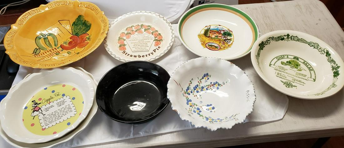 Lot of vintage pie plates (1 of 1)