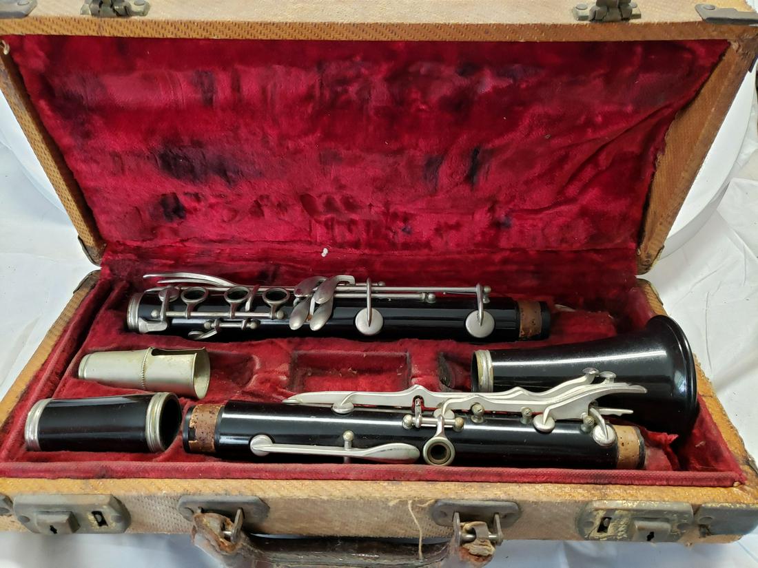 Selmer Bundy Clarinet - 1960's with case - we did not (1 of 1)