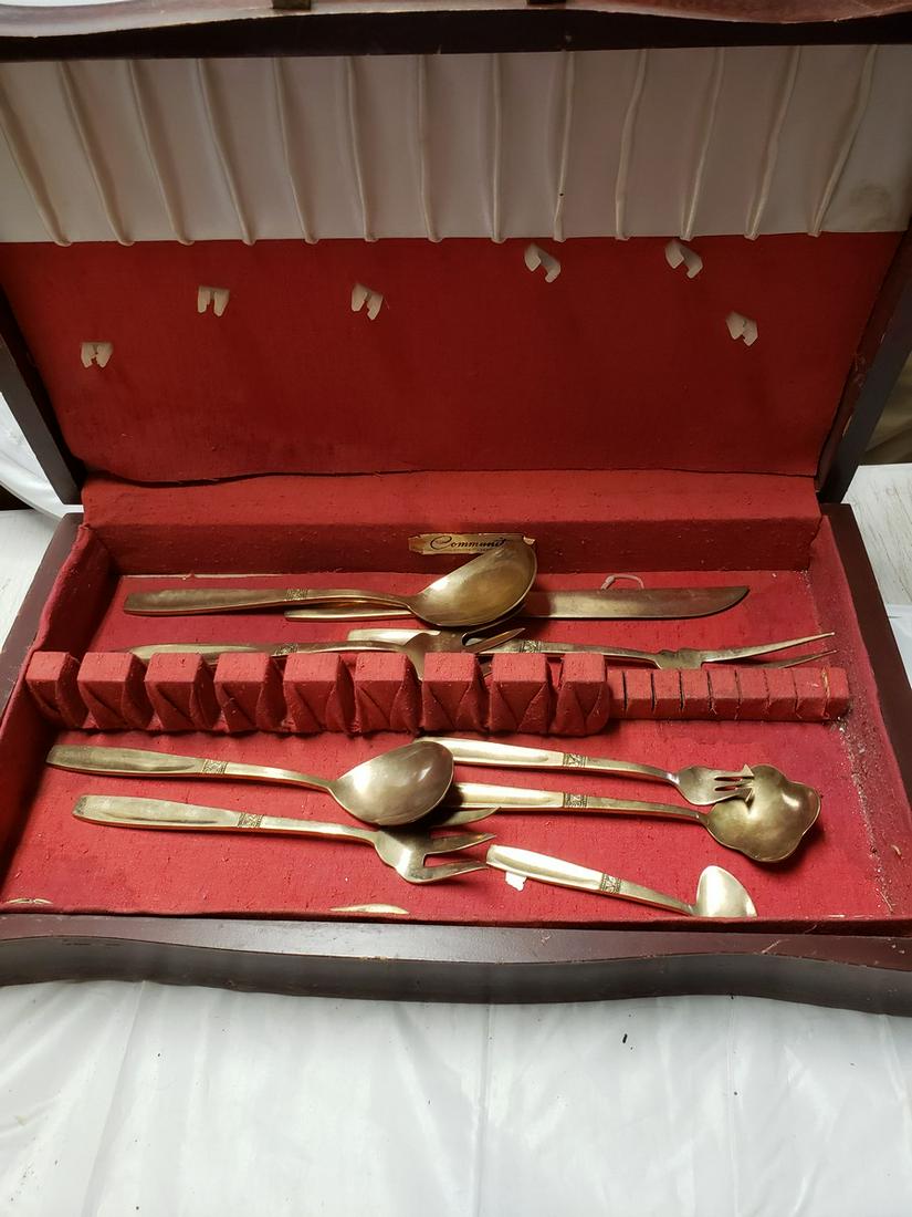 Set of gold tone silverware with box - there is a box (1 of 1)