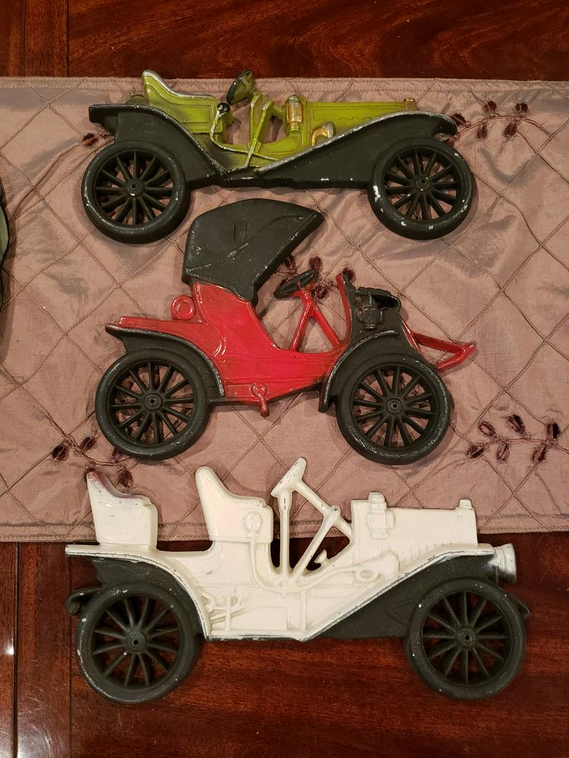 Lot of 3 Cast aluminum Midwest vintage car models wall: Lot of 3 Cast aluminum Midwest vintage car models wall dÃ©cor