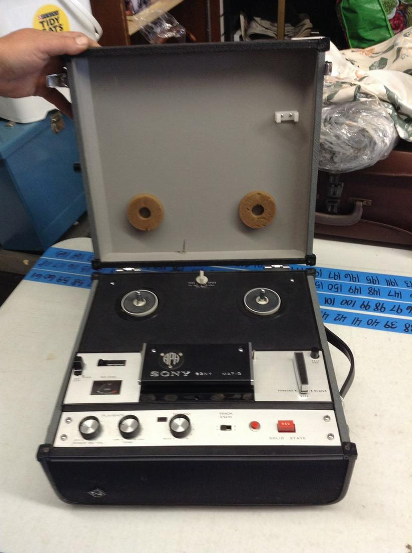 Sony tape recorder tc 105 (1 of 1)
