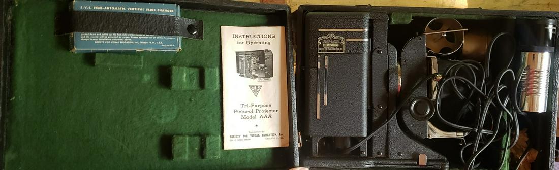 Tri-Purpose Picturol Projector Model AAA with original (1 of 1)
