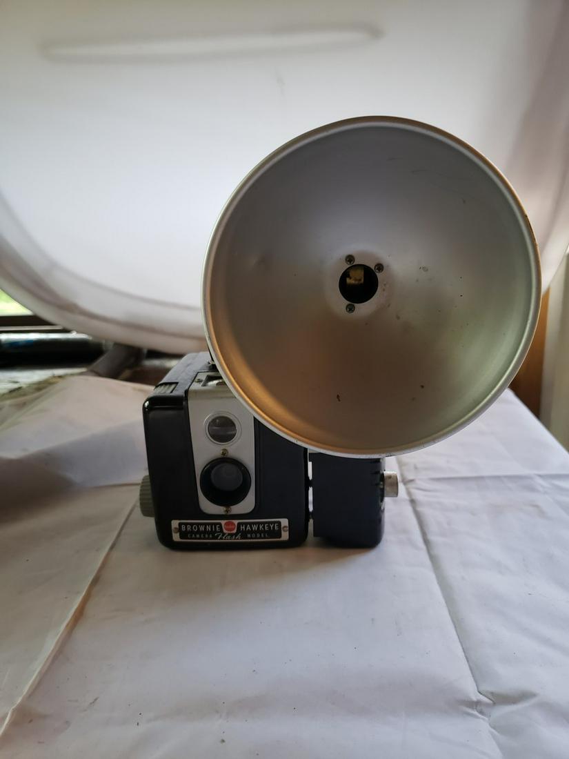 Kodak Brown Hawkeye camera Flash model (1 of 1)