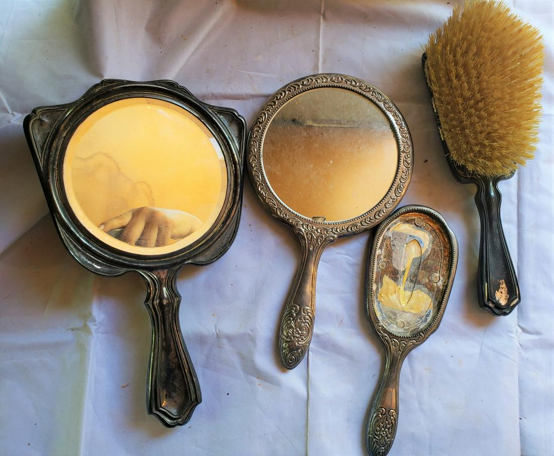 Vintage vanity set (1 of 1)