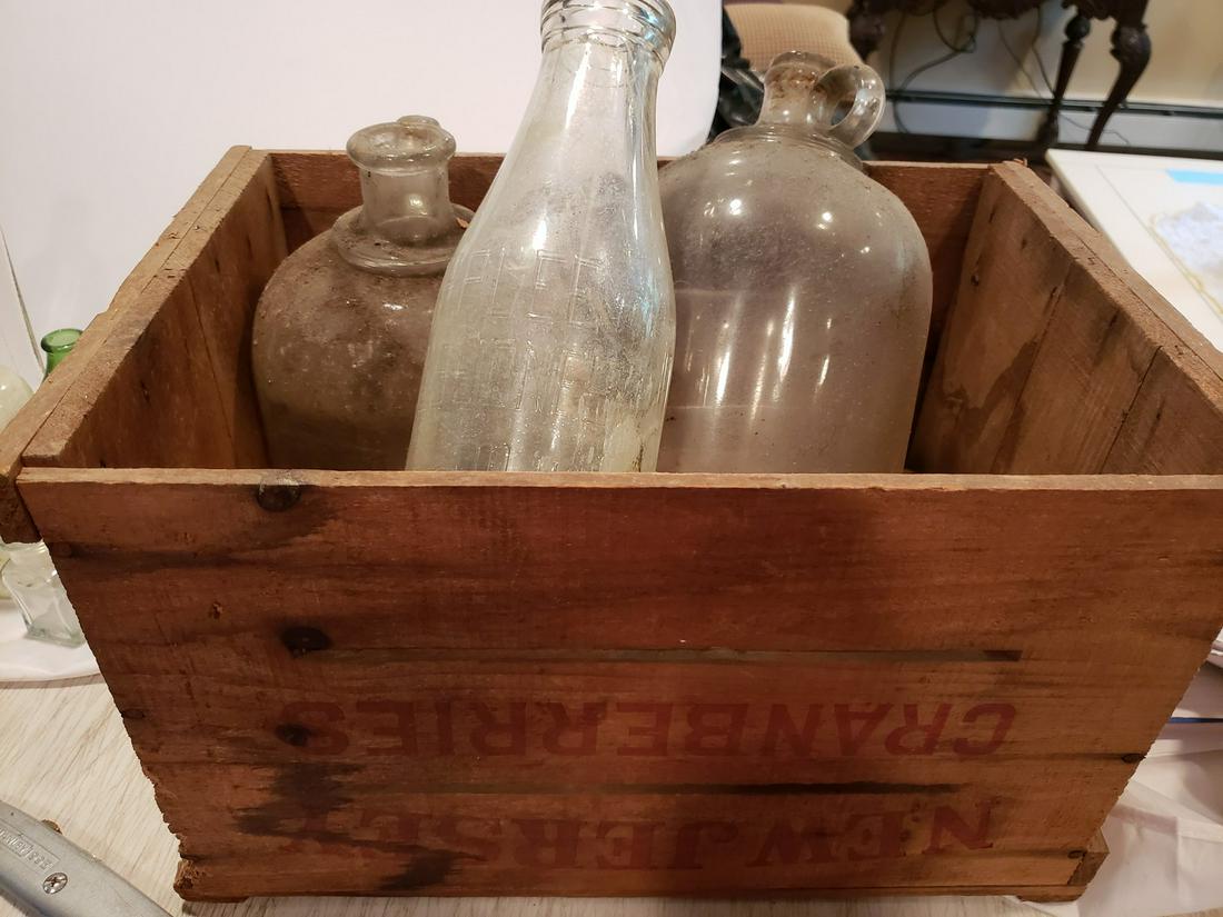 Lot of vintage bottles with New Jersey Cranberries (1 of 1)