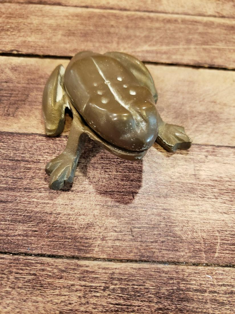 Solid brass frog trinket holder (1 of 1)