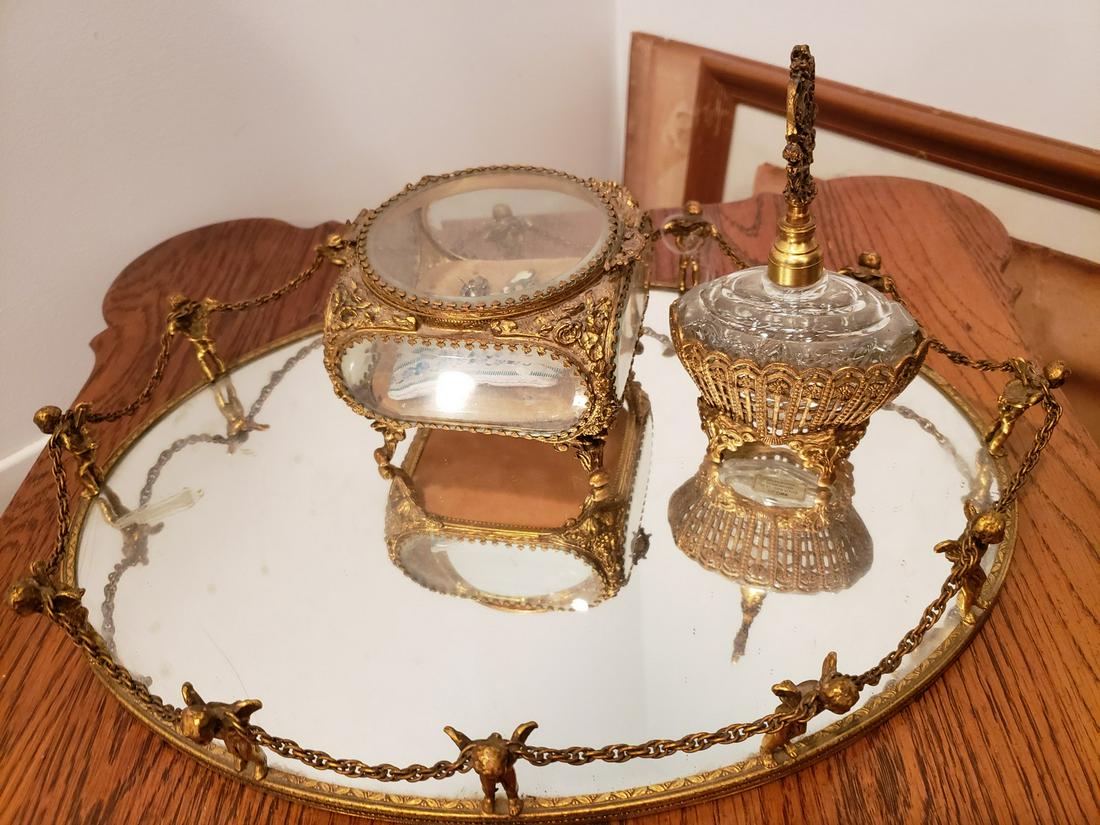 Gold Guilt Victorian vanity set (1 of 1)