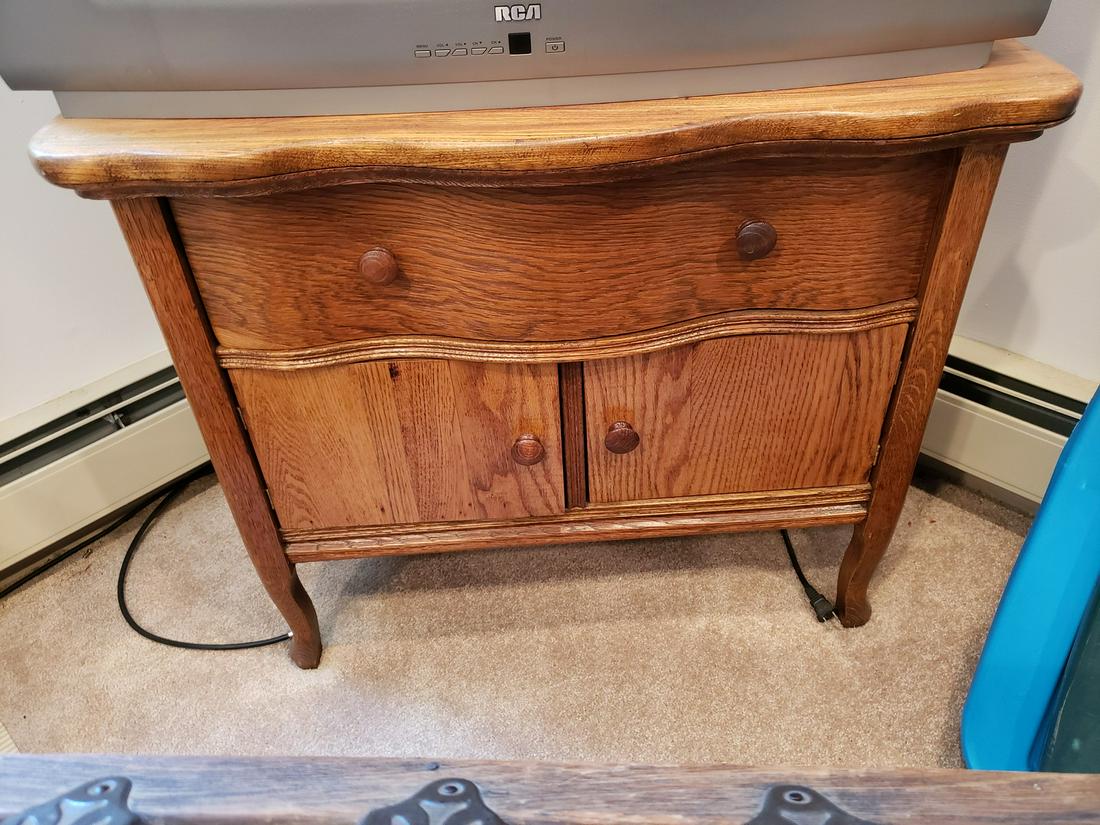 Solid wood Tv Stand (1 of 1)