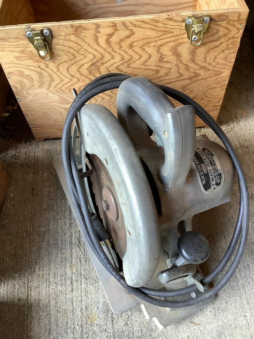 black and decker circular saw: black and decker circular saw