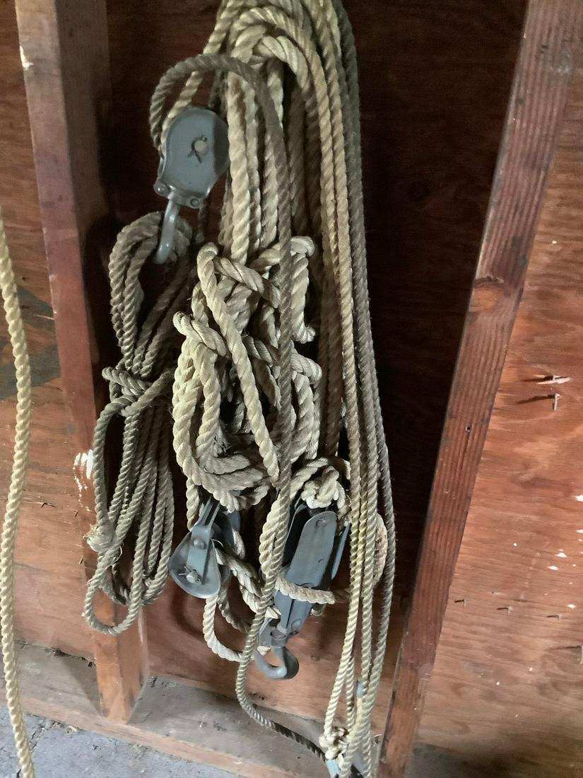 large lot of pulleys (1 of 1)