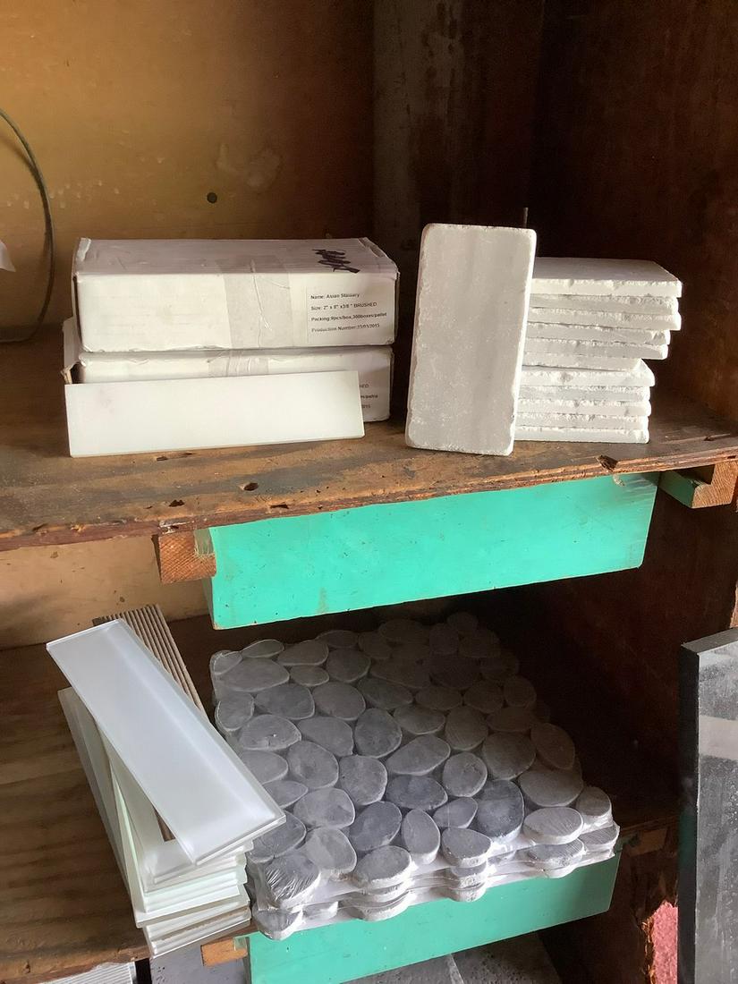 Marble and glass tiles: Marble and glass tiles